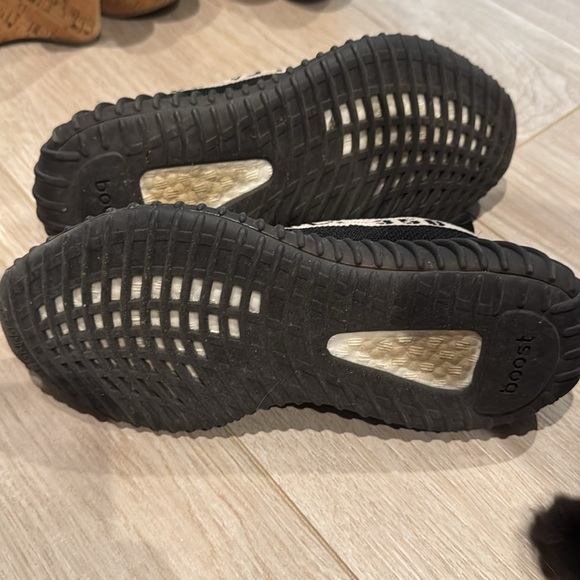 Adidas - Picture 3 of 3